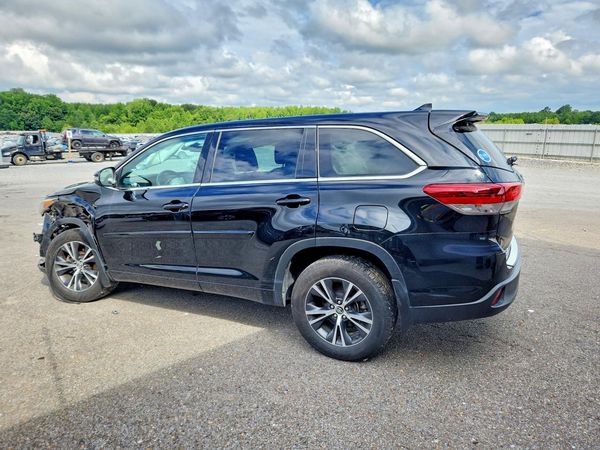 2017 TOYOTA HIGHLANDER LE/LE Plus