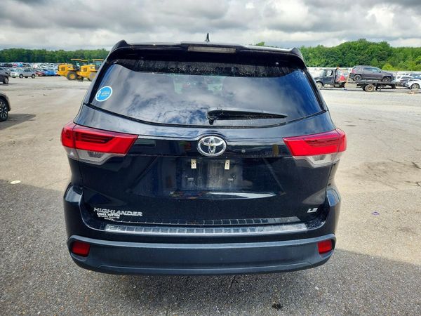 2017 TOYOTA HIGHLANDER LE/LE Plus