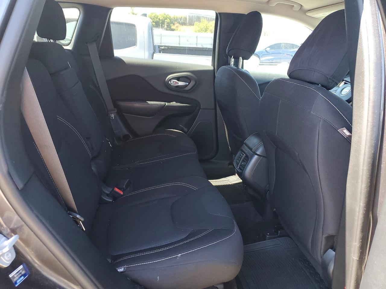 2016 JEEP CHEROKEE LATITUDE FWD