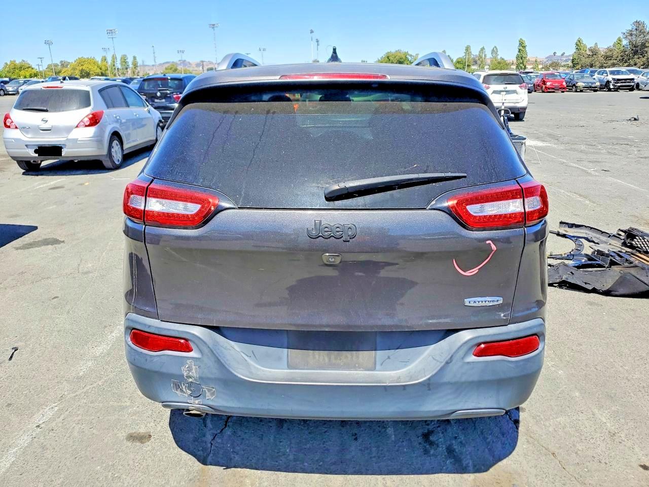 2016 JEEP CHEROKEE LATITUDE FWD