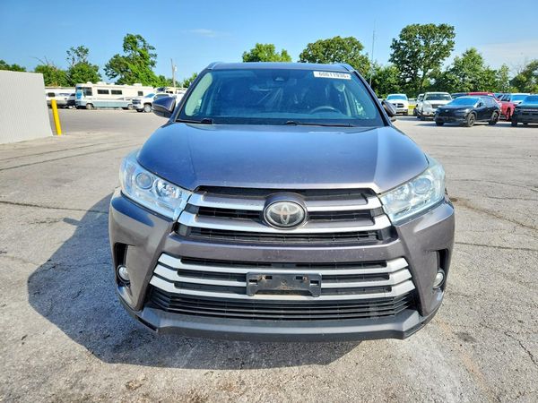 2018 TOYOTA HIGHLANDER SE/XLE