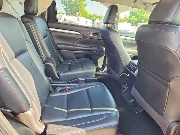 2018 TOYOTA HIGHLANDER SE/XLE