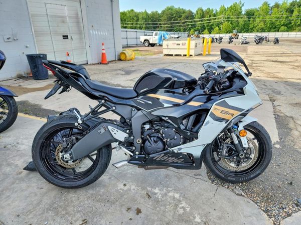 2026 KAWASAKI ZX636