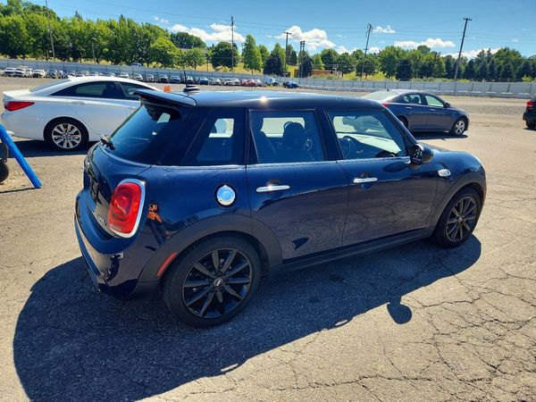 2015 MINI COOPER