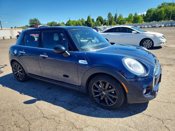 2015 MINI COOPER
