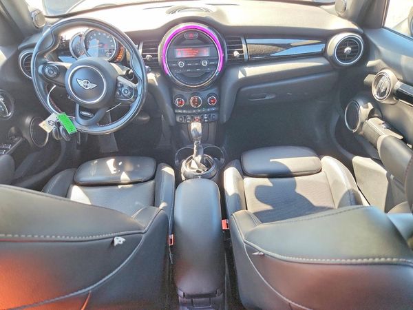 2015 MINI COOPER