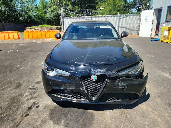2019 ALFA ROMEO GIULIA AWD