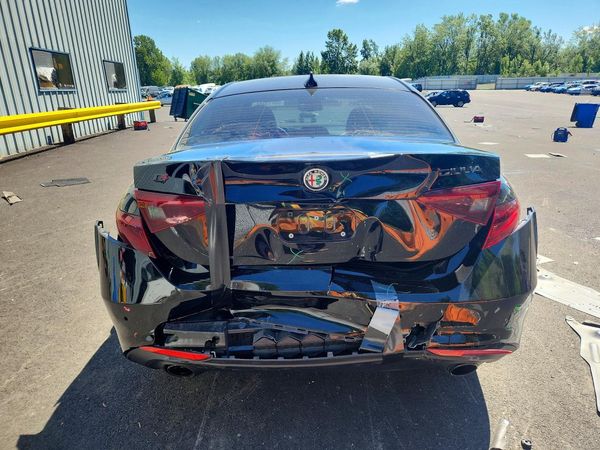 2019 ALFA ROMEO GIULIA AWD