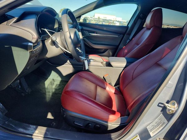 2025 MAZDA 3 Preferred Package