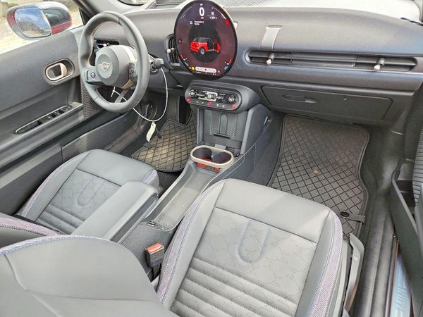 2025 MINI COOPER