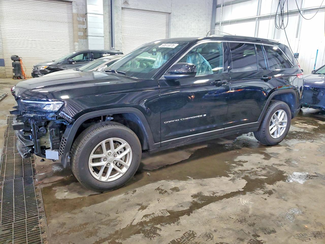 2026 JEEP GRAND CHEROKEE LAREDO 4X4