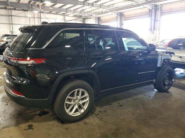 2026 JEEP GRAND CHEROKEE LAREDO 4X4
