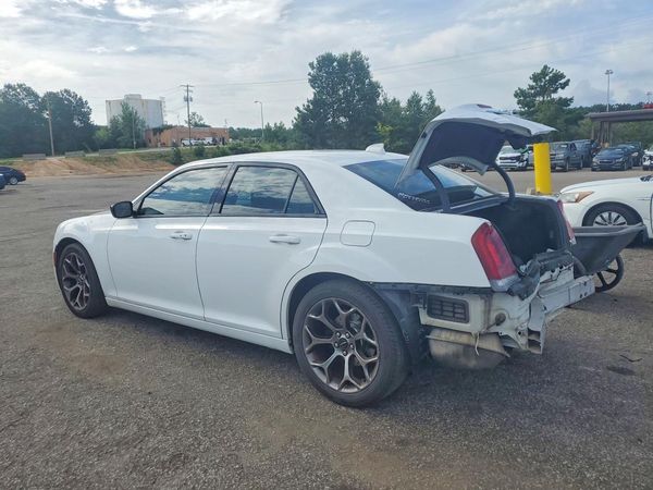2018 CHRYSLER 300