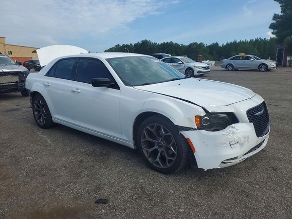 2018 CHRYSLER 300
