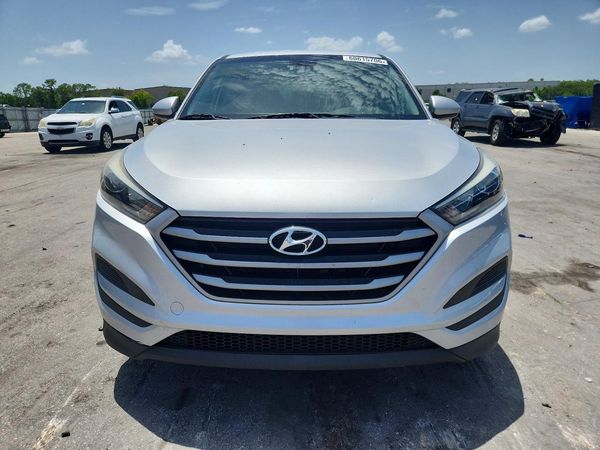 2018 HYUNDAI TUCSON SE Standard