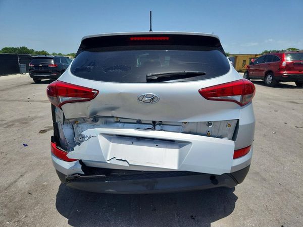 2018 HYUNDAI TUCSON SE Standard