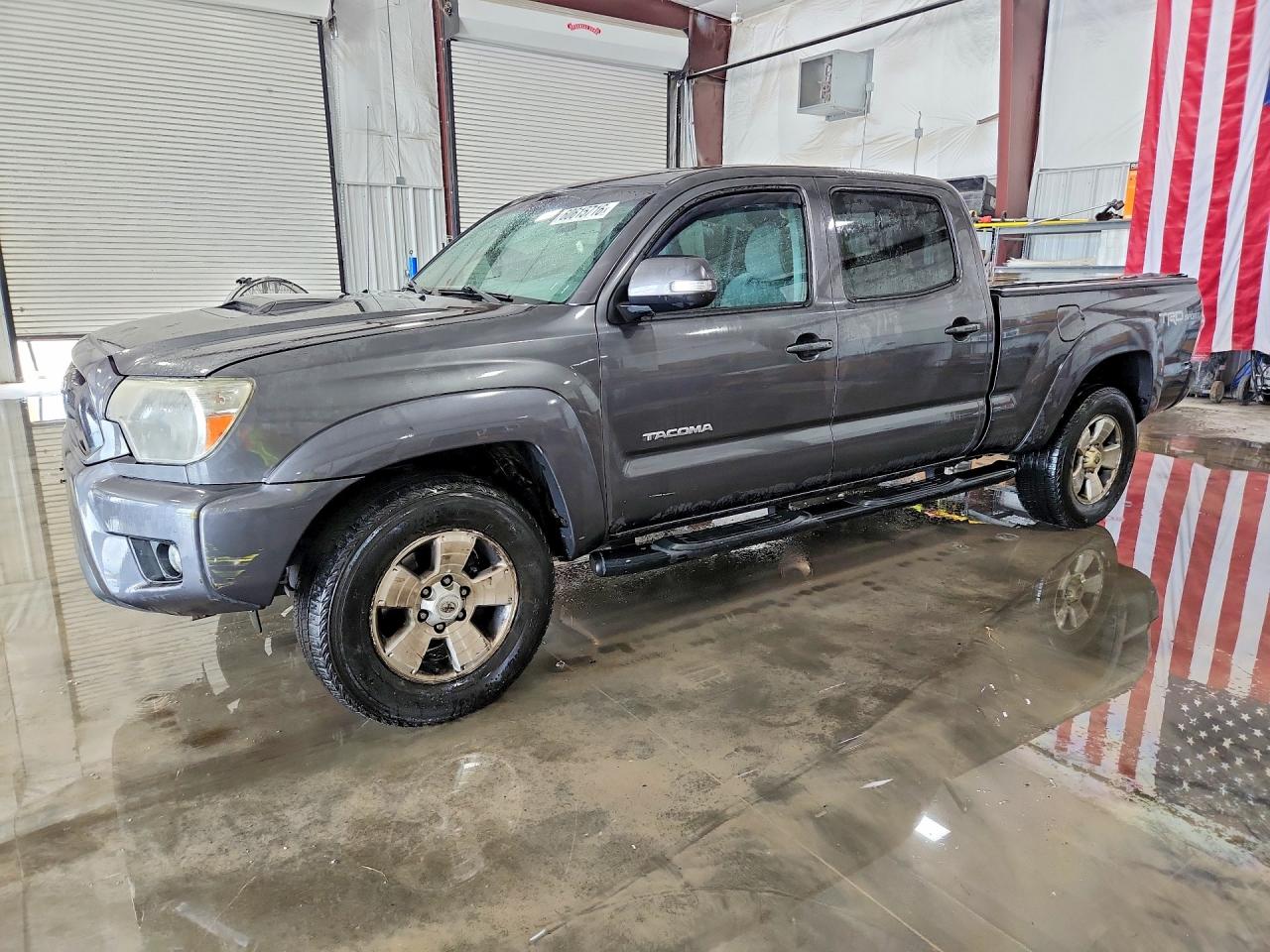 2015 TOYOTA TACOMA Delux Grade