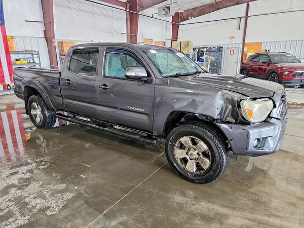 2015 TOYOTA TACOMA Delux Grade