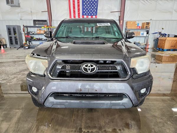 2015 TOYOTA TACOMA Delux Grade