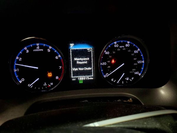 2016 TOYOTA RAV4 XLE (M Grade)