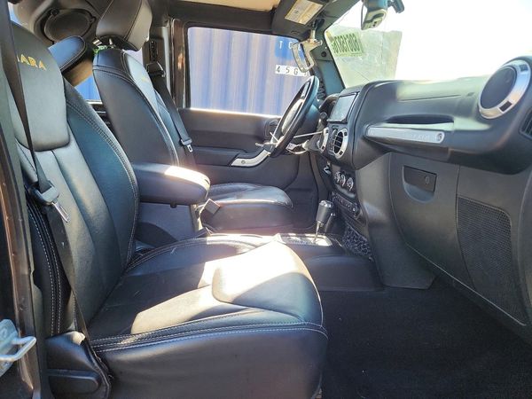2014 JEEP WRANGLER Sahara — DENT