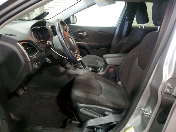 2019 JEEP CHEROKEE LATITUDE 4X4