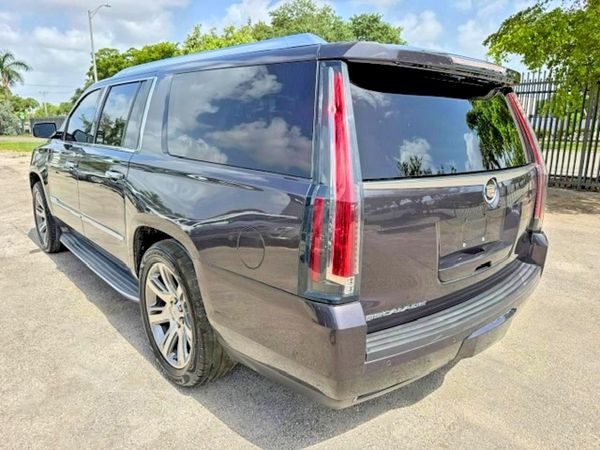 2015 CADILLAC ESCALADE ESV Luxury