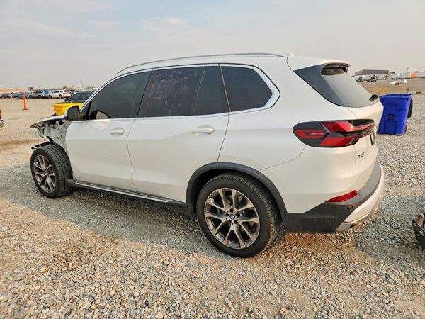2024 BMW X5 xDrive40i