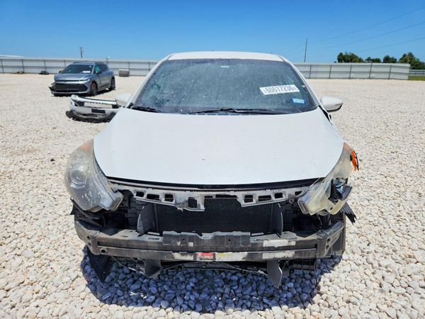 2014 KIA FORTE LX, EX