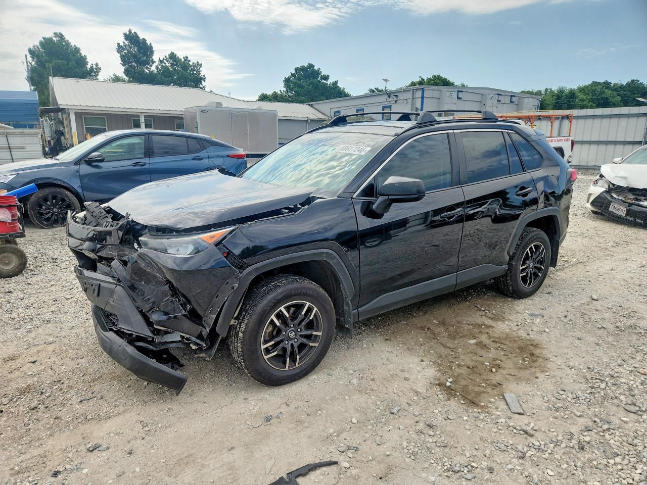 2020 TOYOTA RAV4 LE