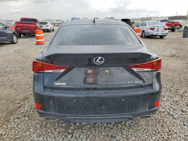 2020 LEXUS IS