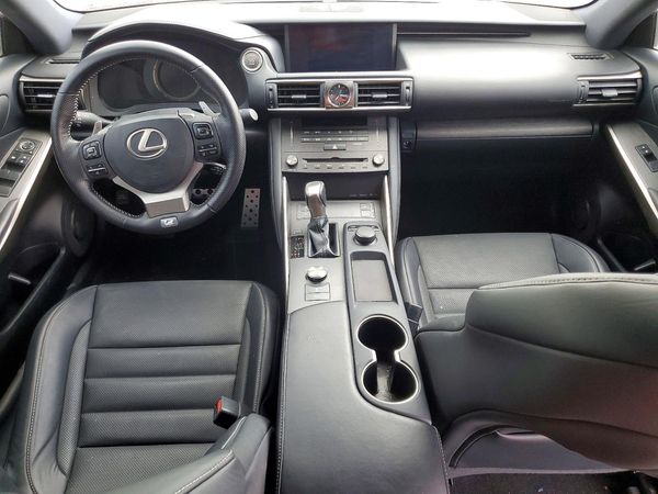 2020 LEXUS IS