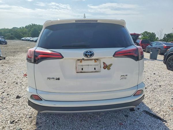 2018 TOYOTA RAV4 Adventure/XLE