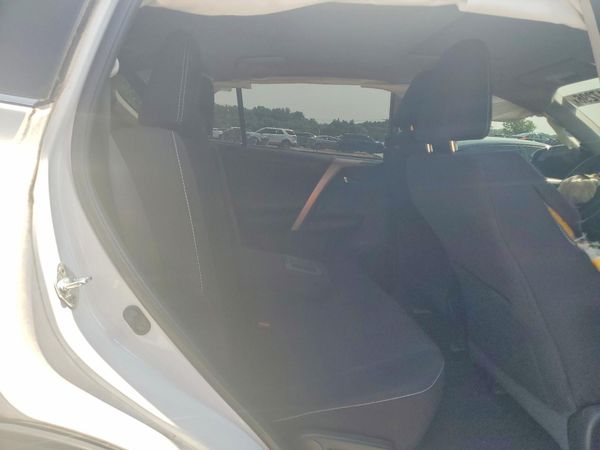 2018 TOYOTA RAV4 Adventure/XLE