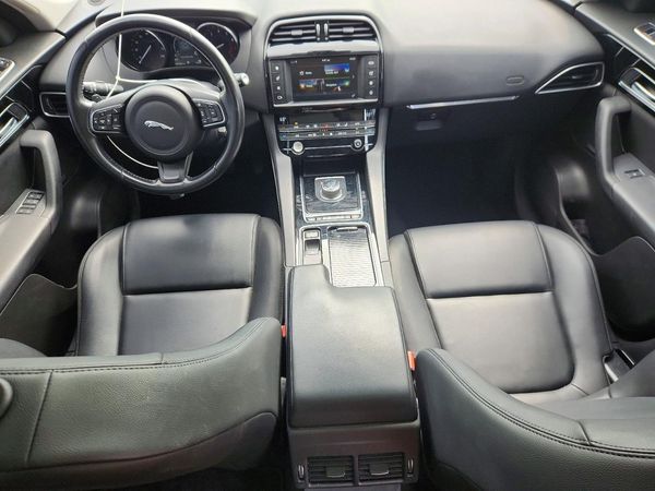 2018 JAGUAR F-PACE Premium