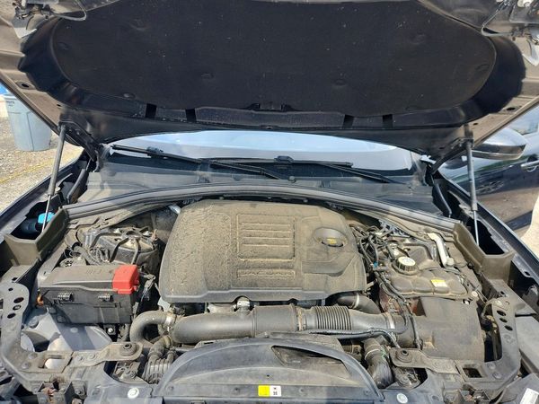 2018 JAGUAR F-PACE Premium