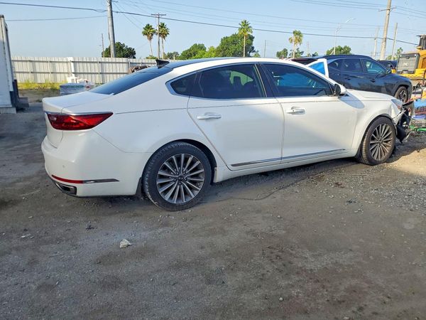 2017 KIA CADENZA