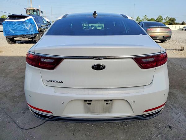 2017 KIA CADENZA