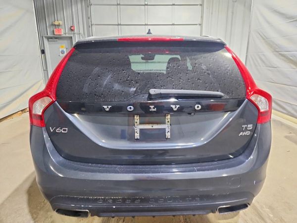 2015 VOLVO V60 CROSS COUNTRY Premier (non R design)