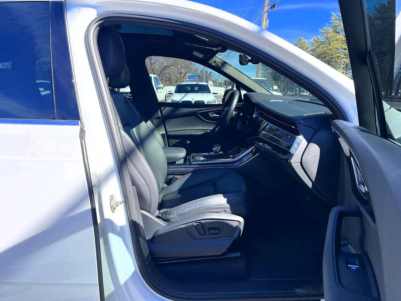 2023 AUDI Q7 quattro Premium