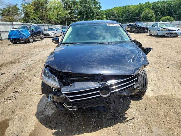 2017 VOLKSWAGEN JETTA SE