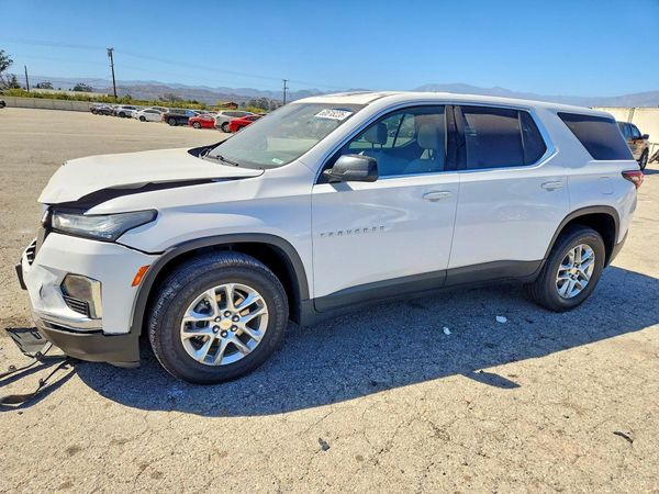 2022 CHEVROLET TRAVERSE LS — Front 3/4