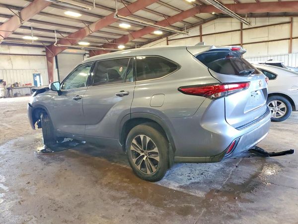 2022 TOYOTA HIGHLANDER