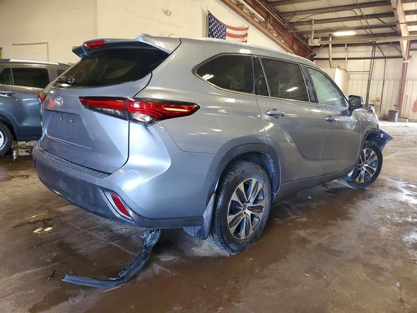 2022 TOYOTA HIGHLANDER