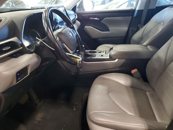 2022 TOYOTA HIGHLANDER