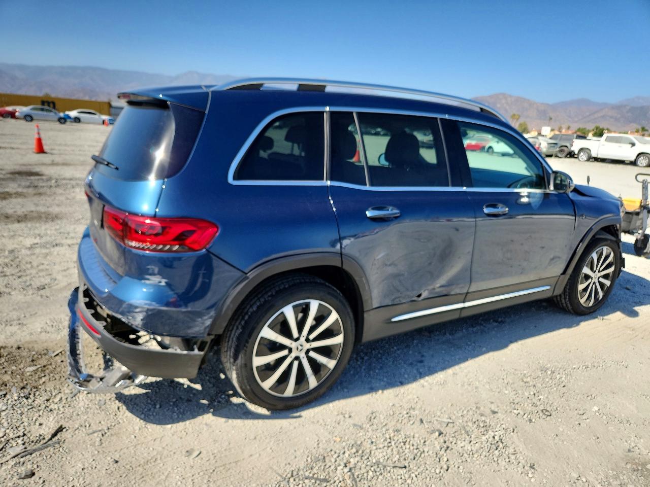 2022 MERCEDES-BENZ GLB GLB250