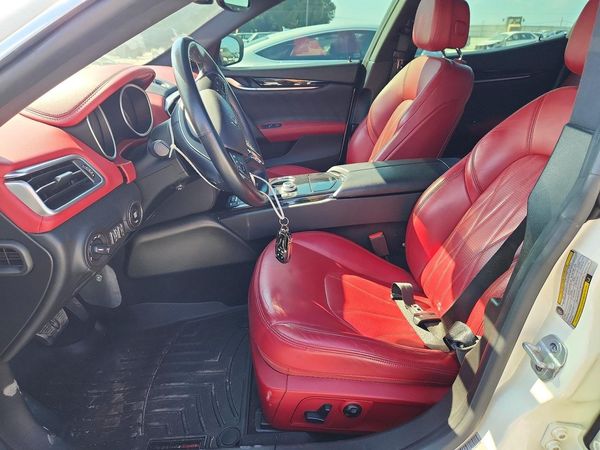 2019 MASERATI GHIBLI Luxury