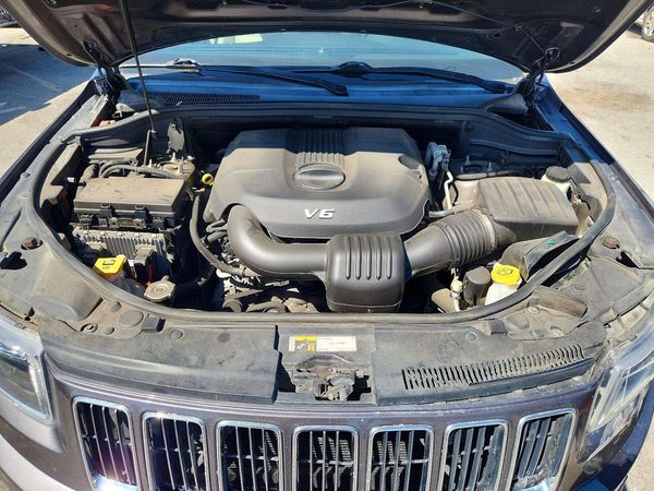 2015 JEEP GRAND CHEROKEE LAREDO 4X4
