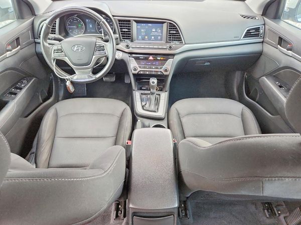 2018 HYUNDAI ELANTRA