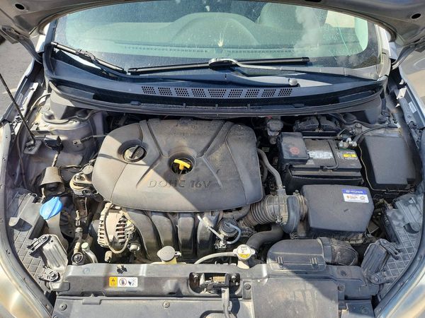 2013 HYUNDAI ELANTRA